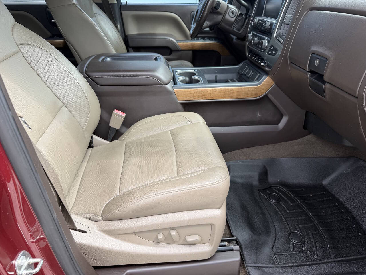 Used 2015 Chevrolet Silverado 2500 LTZ w/ Duramax Plus Package AWD/4WD image 21