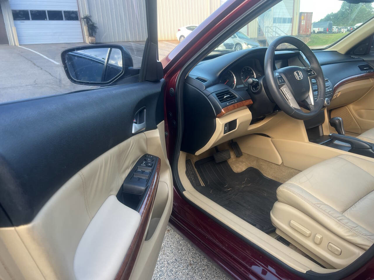 Used 2012 Honda Accord EX-L image 7