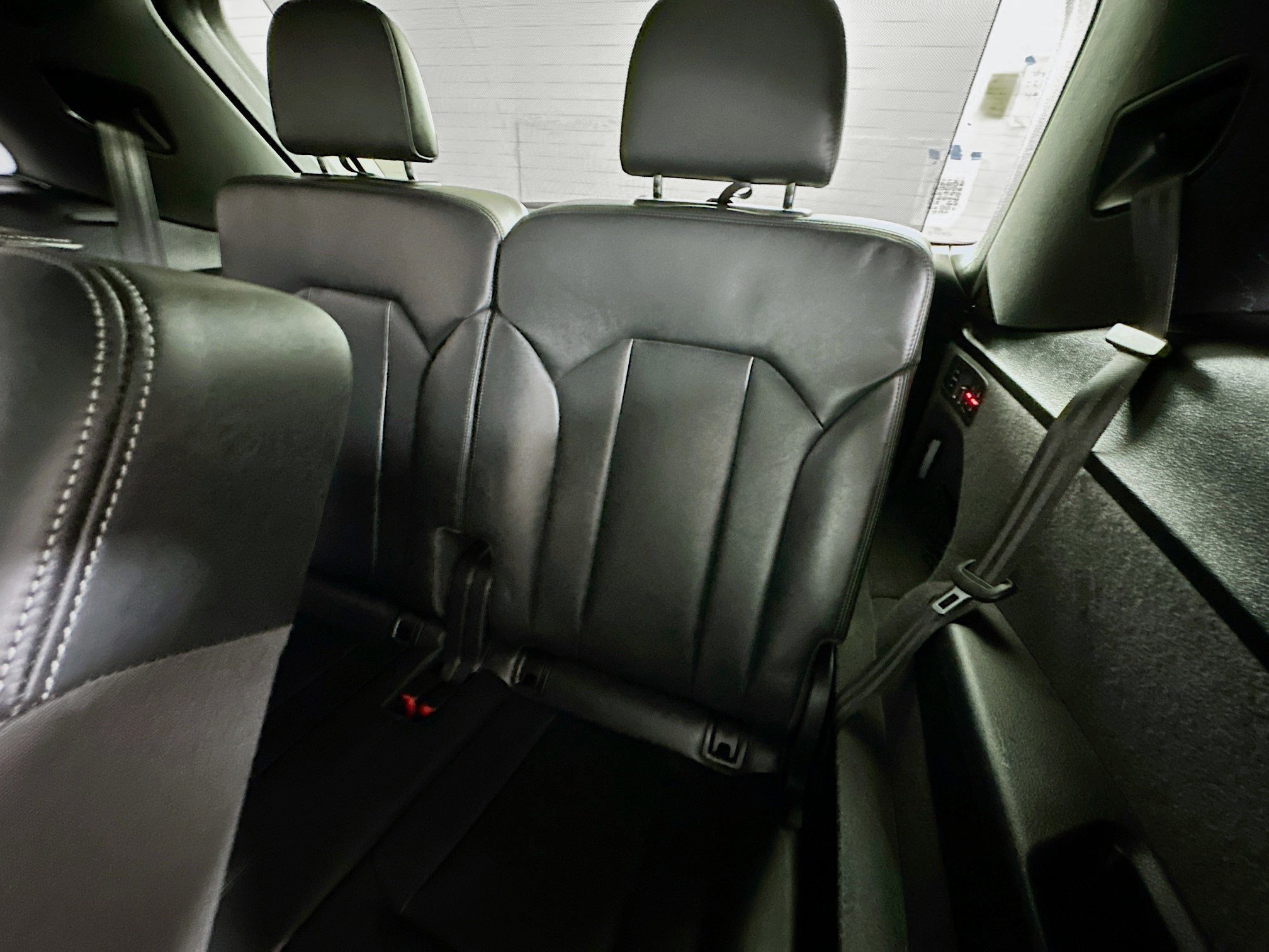 Used 2025 Audi SQ7 Premium Plus w/ Executive Package image 26
