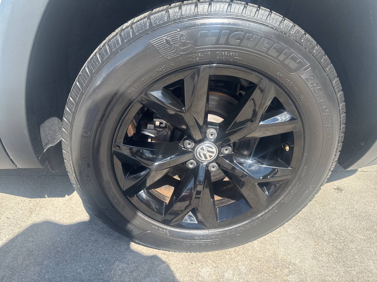 Used 2018 Volkswagen Atlas SE AWD/4WD image 28