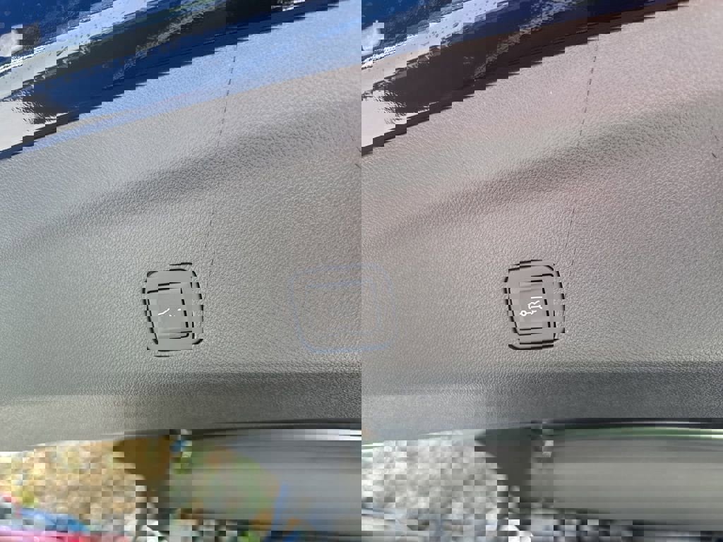 New 2025 GMC Yukon XL Denali w/ Sun & Power Step Package image 61