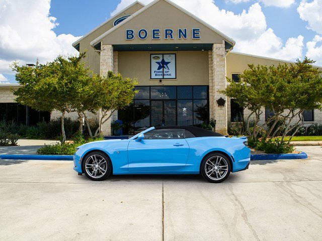 Used 2023 Chevrolet Camaro LT w/ RS Package image 2