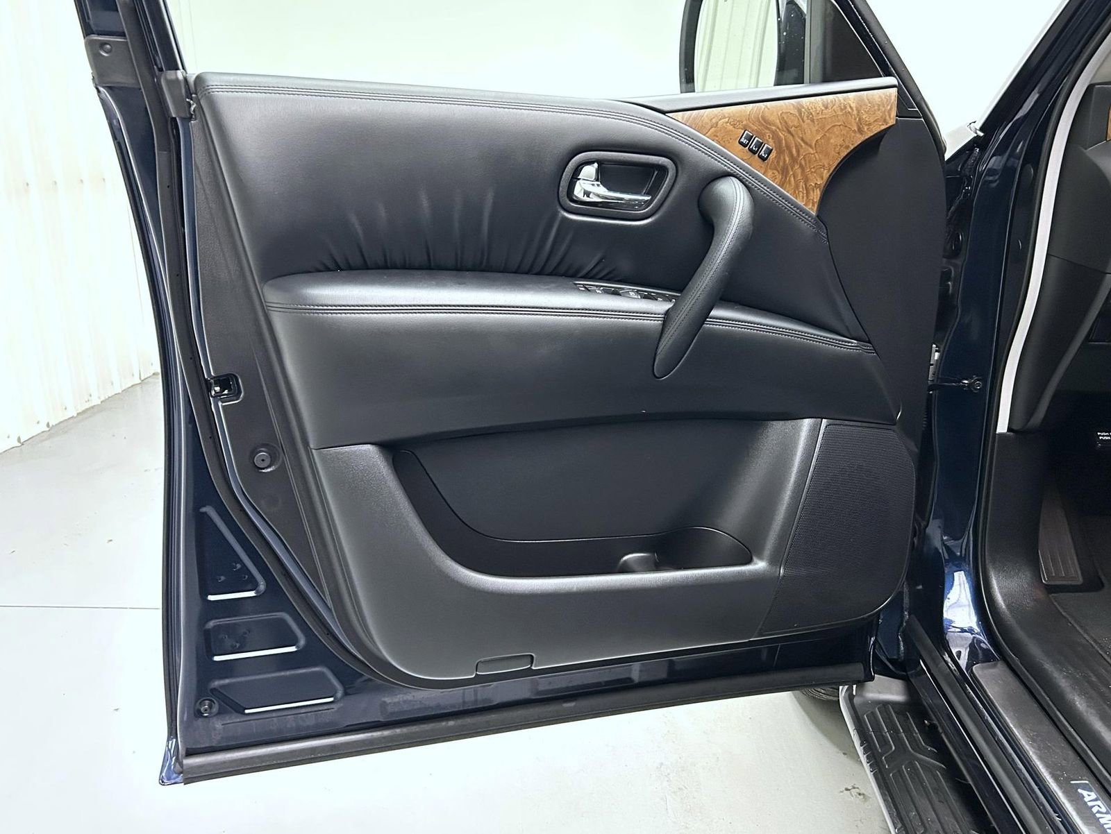 Used 2024 Nissan Armada SL w/ Cargo Package image 9