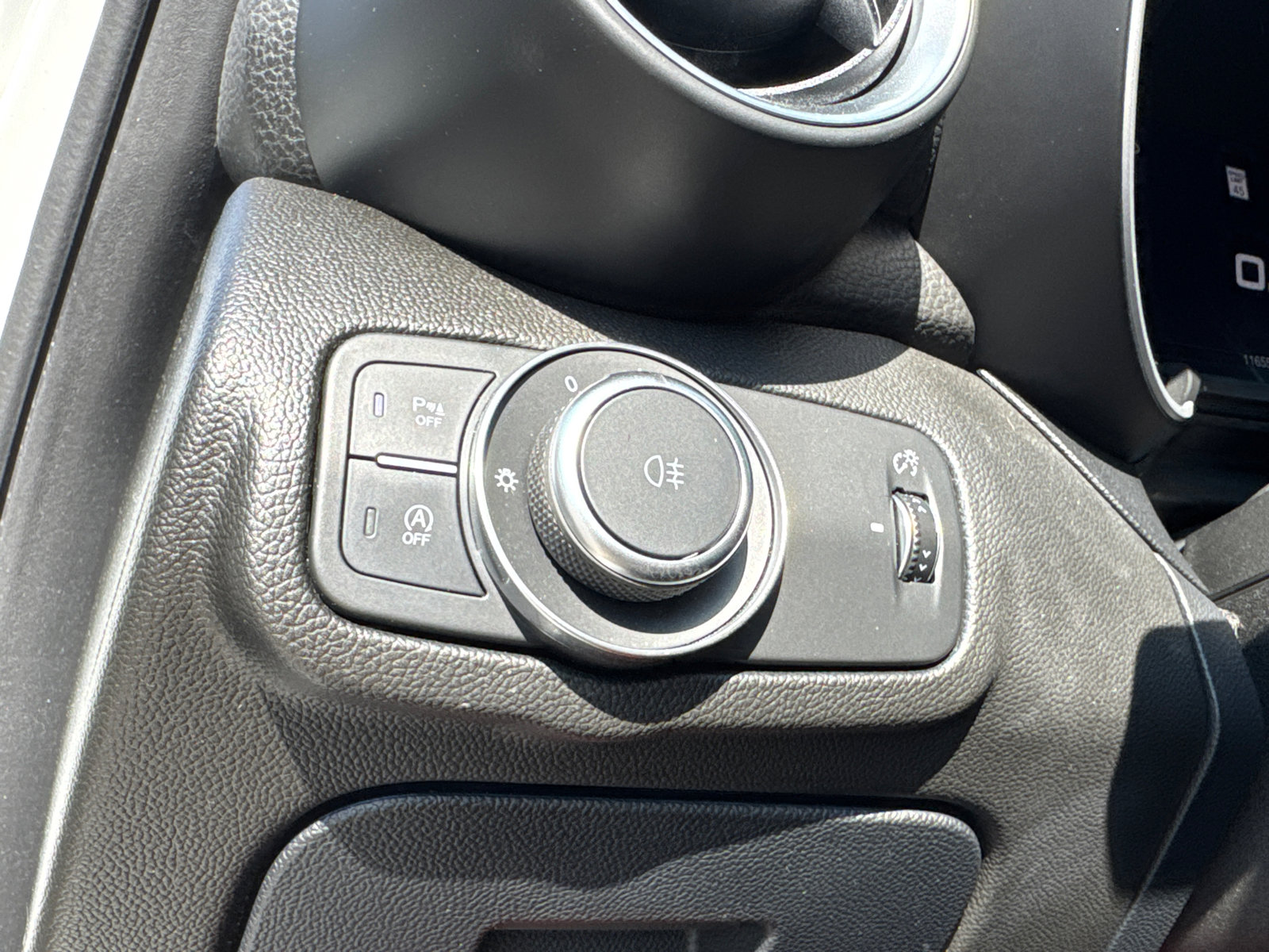 Used 2024 Alfa Romeo Giulia Ti w/ Active Assist Plus Package image 35