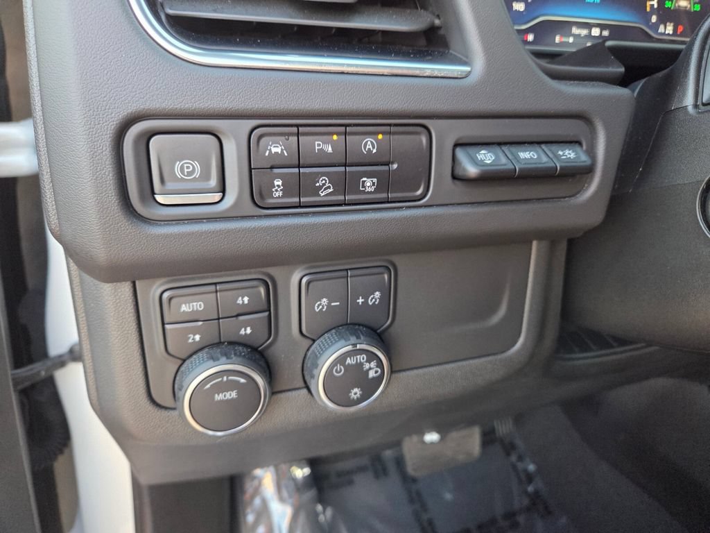 Used 2023 Chevrolet Tahoe High Country AWD/4WD image 24