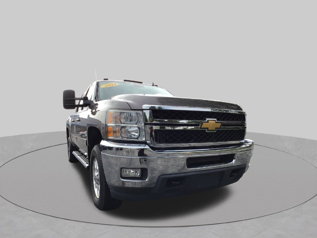 Used 2014 Chevrolet Silverado 3500 LTZ w/ LTZ Plus Package AWD/4WD image 46