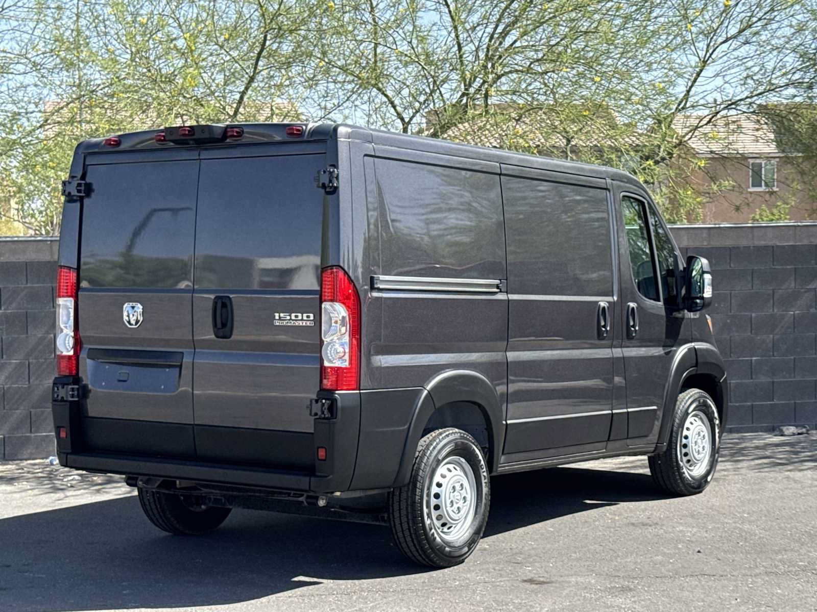 Used 2025 RAM ProMaster 1500 FWD image 8
