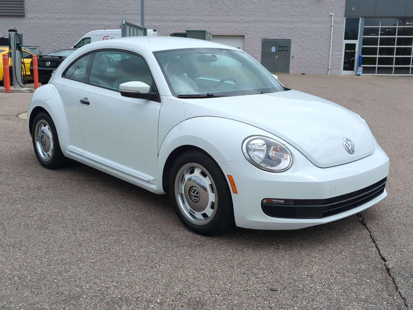 Used 2016 Volkswagen Beetle 1.8T Classic FWD video 2