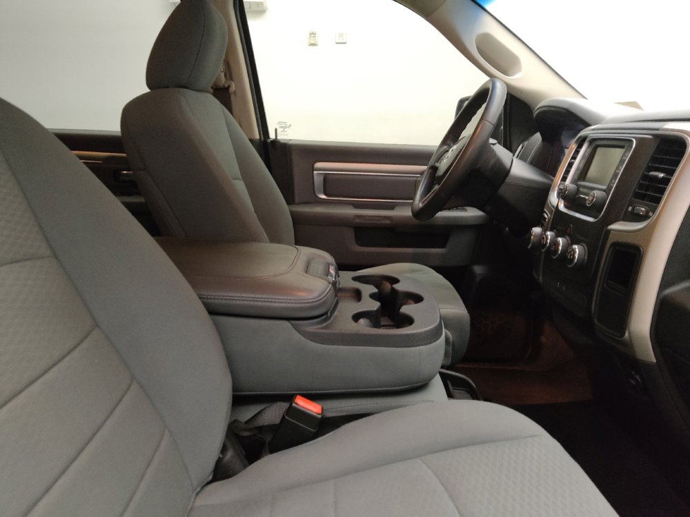 Used 2019 RAM 1500 Classic SLT image 21