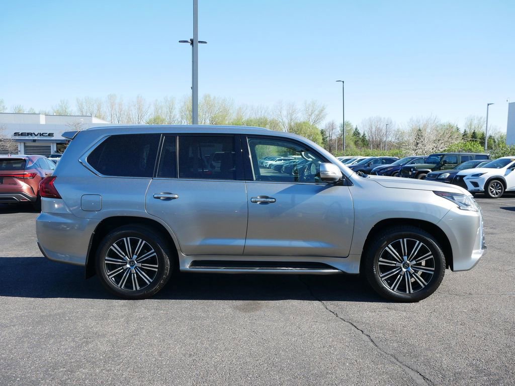 Used 2018 Lexus LX 570 4WD image 7