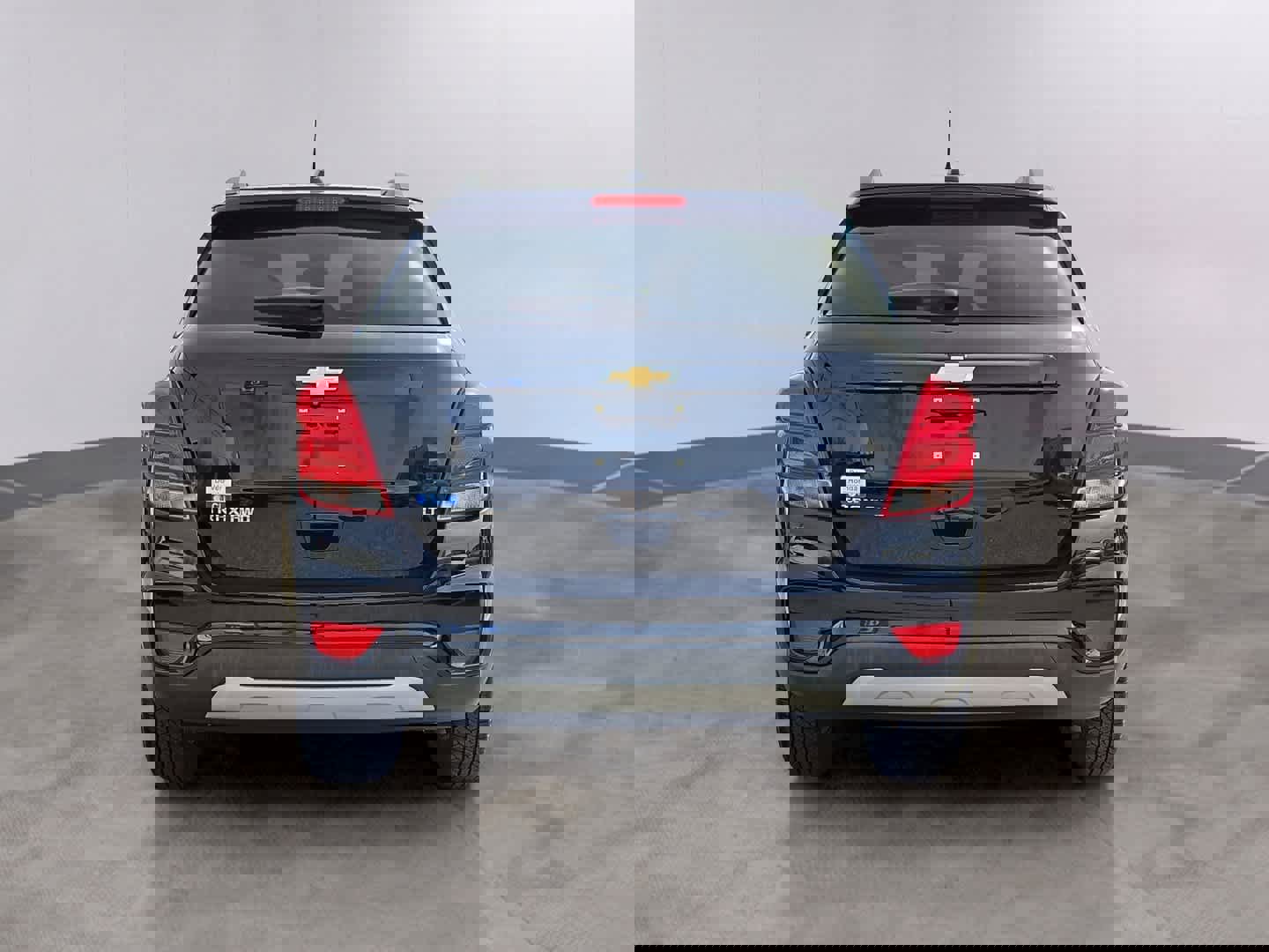 Used 2017 Chevrolet Trax LT w/ LT Convenience Package image 5