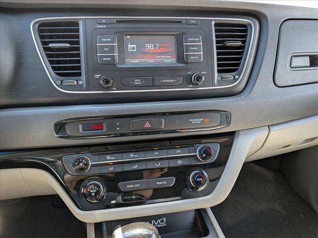 Used 2015 Kia Sedona LX image 13