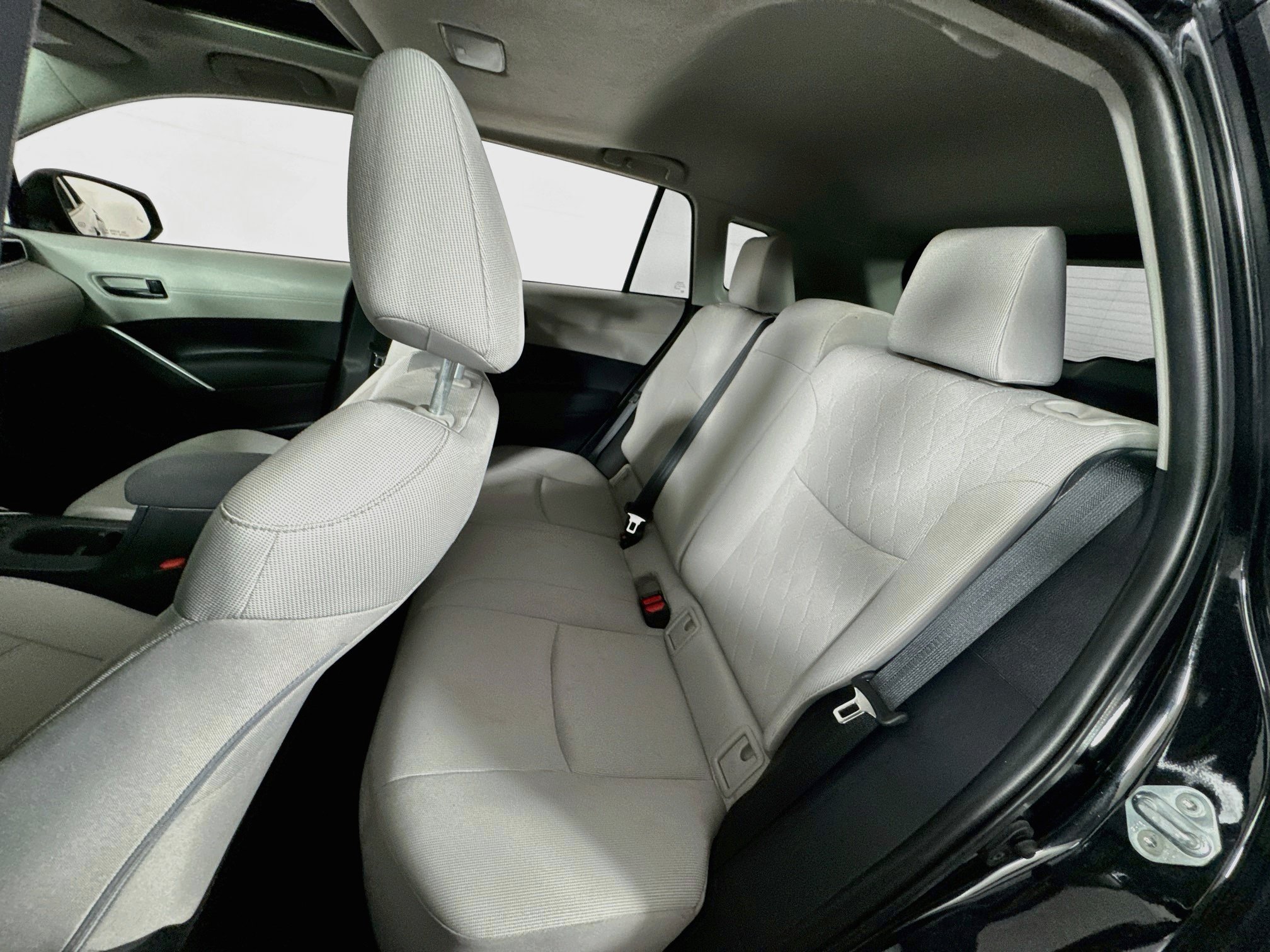 Certified 2023 Toyota Corolla Cross LE w/ Moonroof Package AWD/4WD image 18