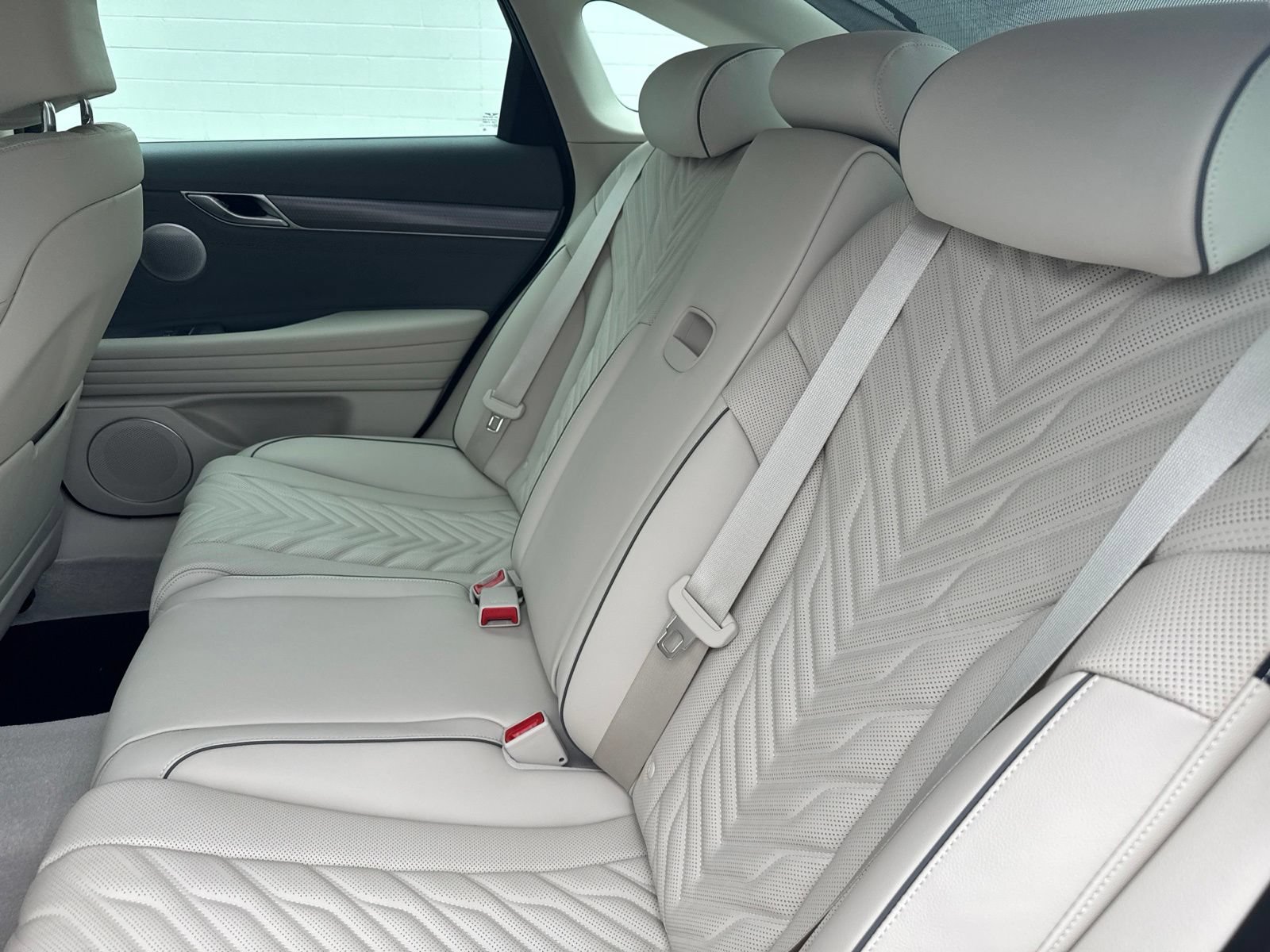 New 2025 Genesis G80 2.5T Sport Prestige AWD/4WD image 11