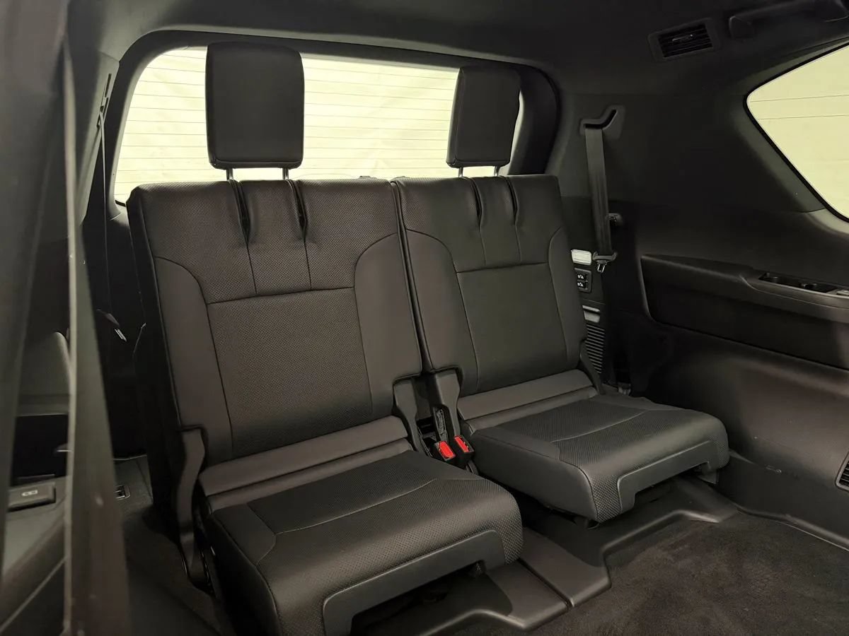 Used 2023 Lexus LX 600 4WD w/ Appearance Package image 45