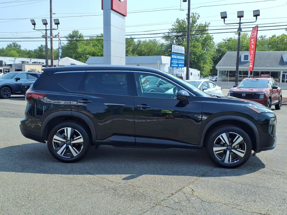 Used 2026 Nissan Rogue SL AWD/4WD image 4