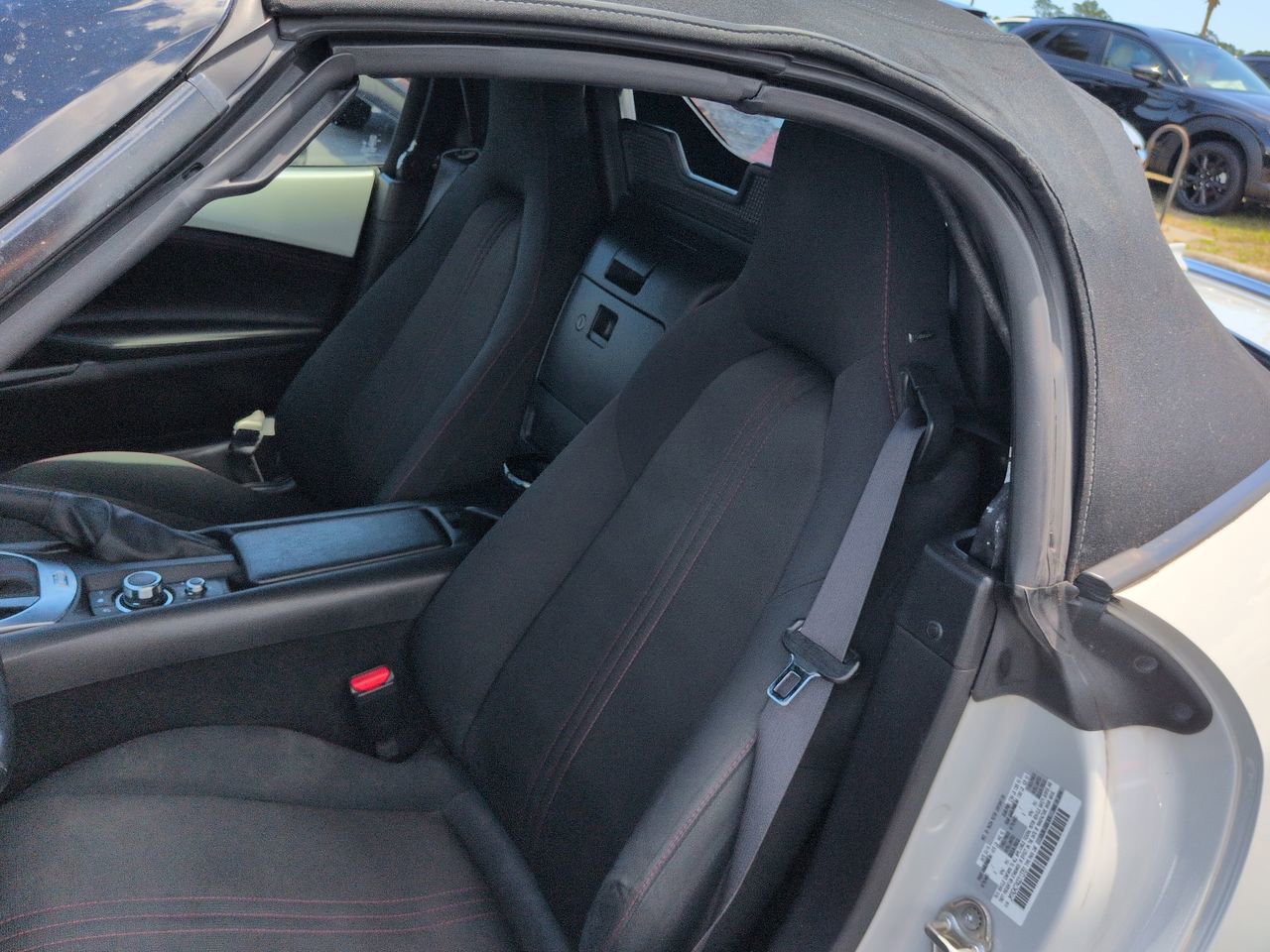 Used 2016 MAZDA MX-5 Miata Club RWD image 15