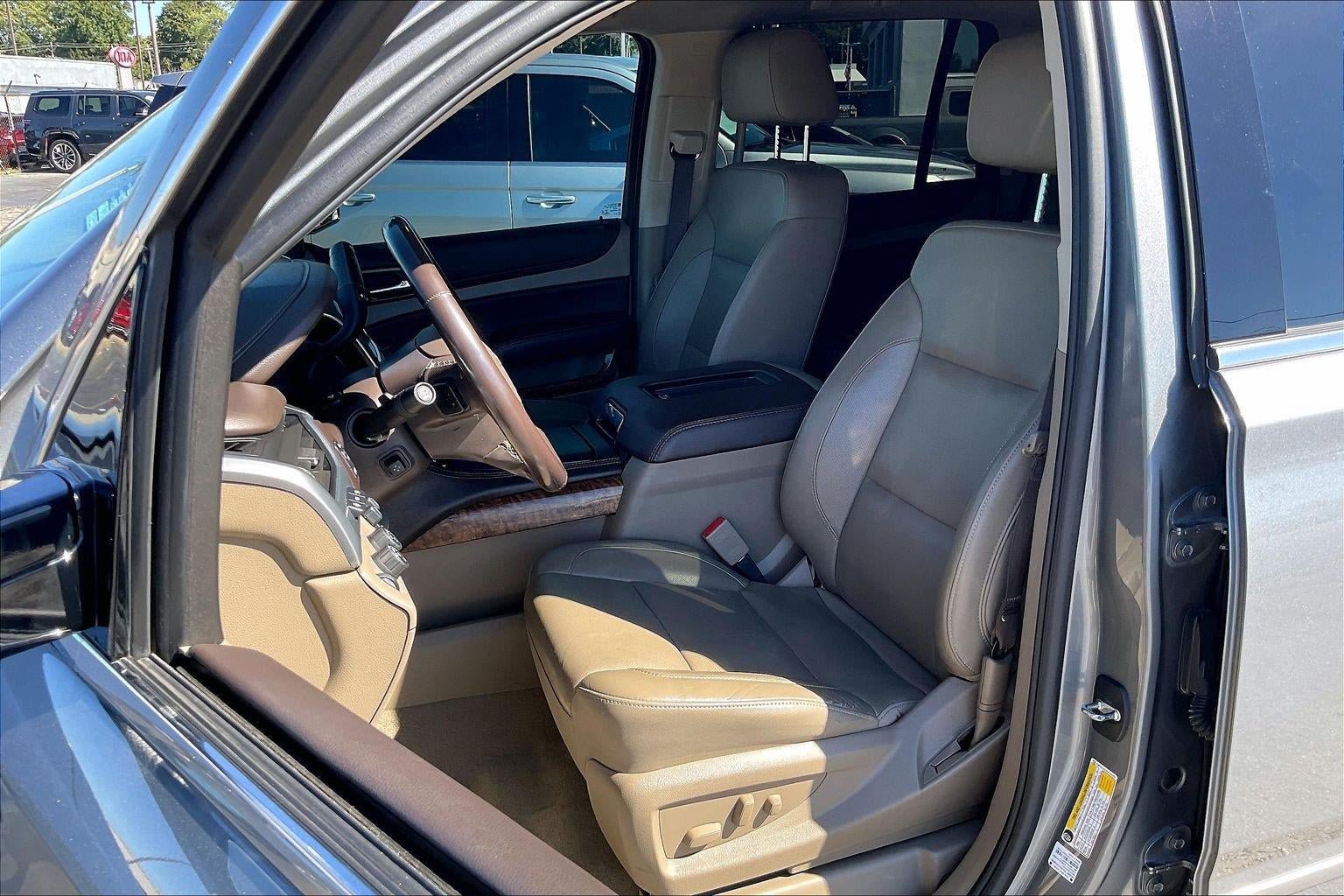 Used 2020 Chevrolet Tahoe Premier w/ Max Trailering Package AWD/4WD image 23