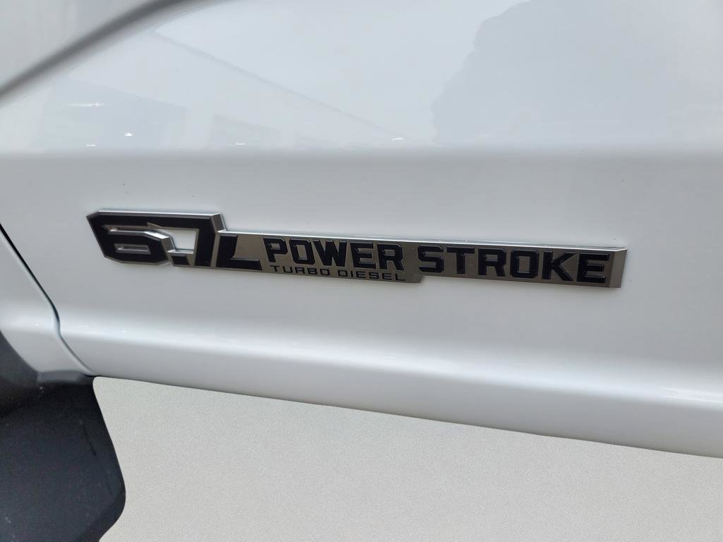 New 2025 Ford F550 4x4 Regular Cab Super Duty image 13