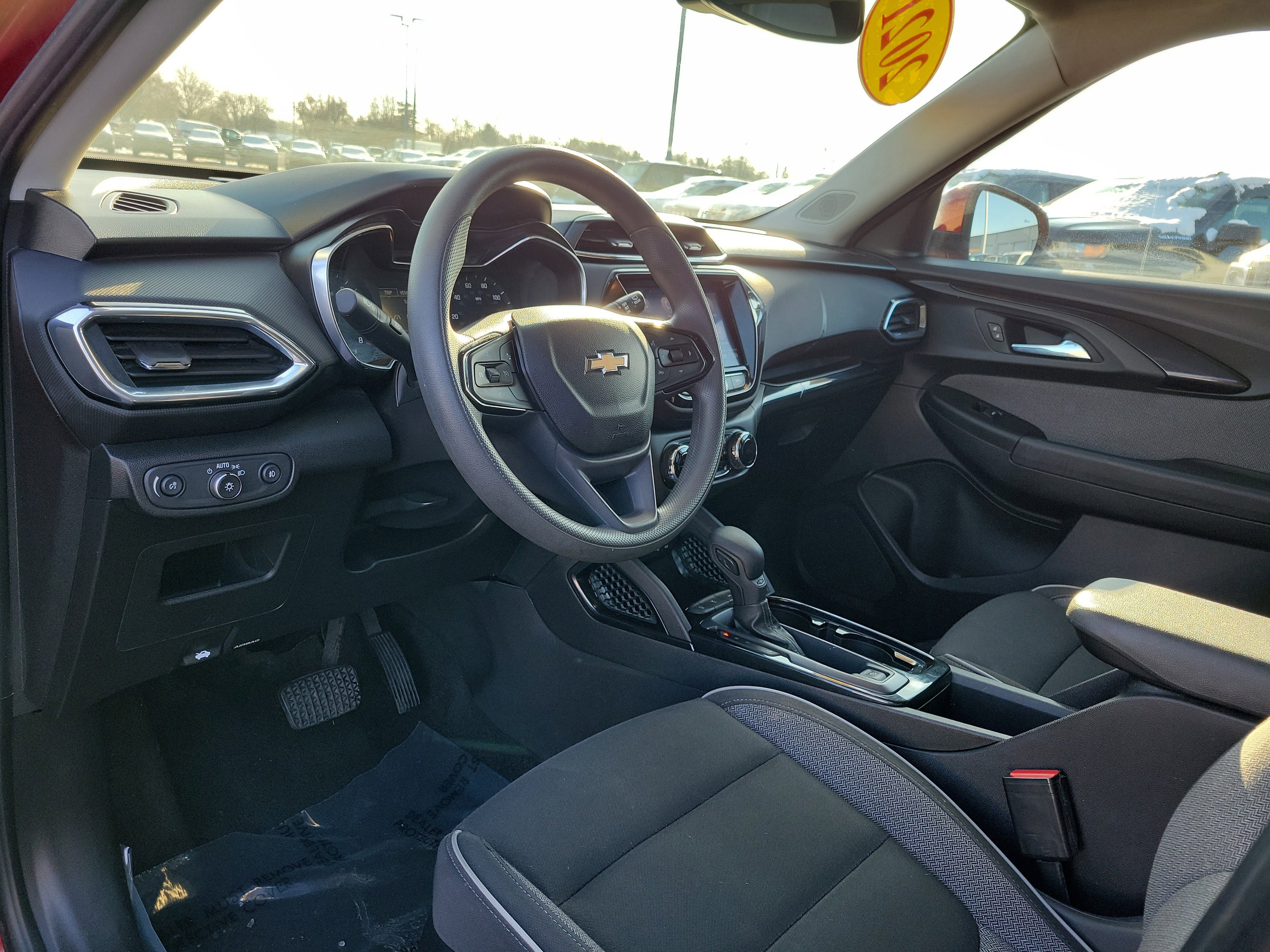 Used 2021 Chevrolet TrailBlazer LT w/ Convenience Package image 19