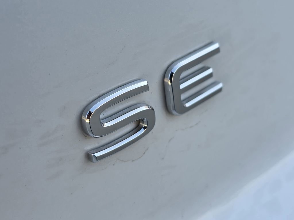 New 2026 Volkswagen Atlas Cross Sport SE AWD/4WD image 8