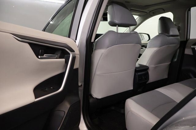 Used 2023 Toyota RAV4 Limited image 25