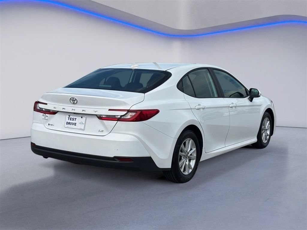 Used 2025 Toyota Camry LE FWD image 6
