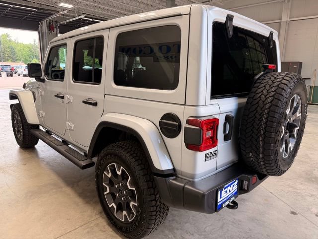 Used 2024 Jeep Wrangler Unlimited Sahara w/ Technology Group AWD/4WD image 6