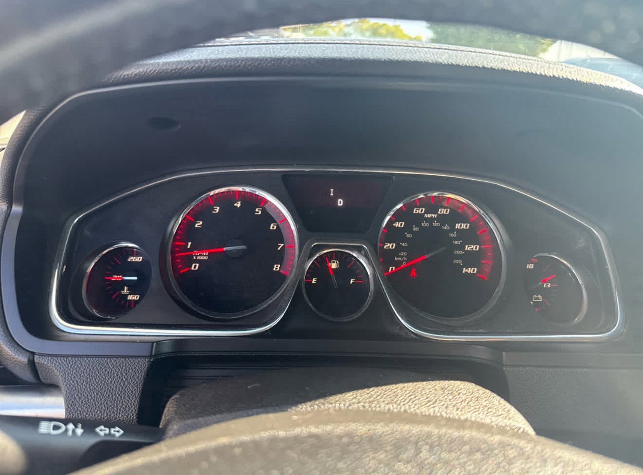 Used 2015 GMC Acadia SLE image 18