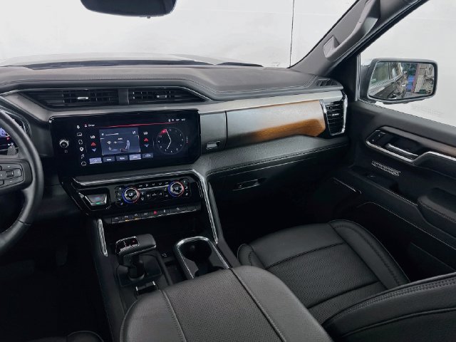 Used 2026 GMC Sierra 1500 Denali AWD/4WD image 30
