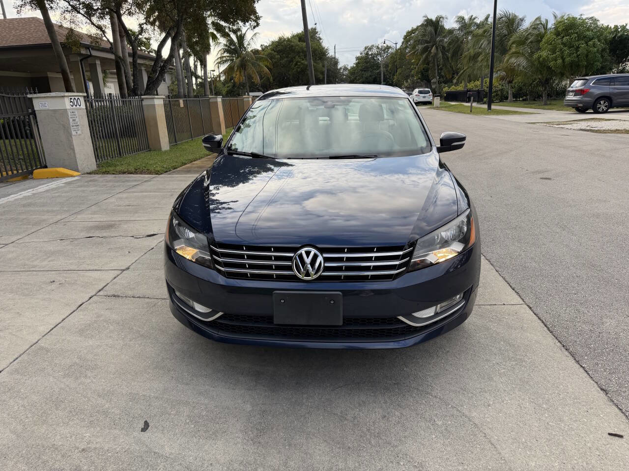 Used 2013 Volkswagen Passat 3.6 SEL Premium image 6