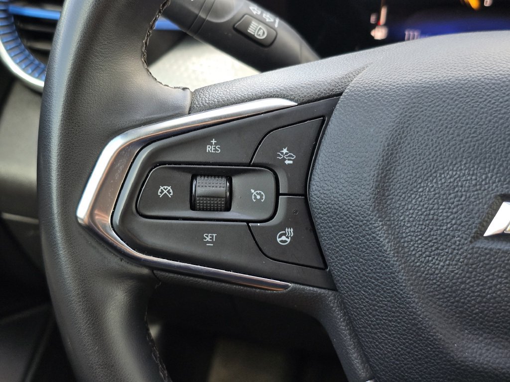 Used 2025 Chevrolet Trax LT w/ Driver Confidence Package FWD image 26