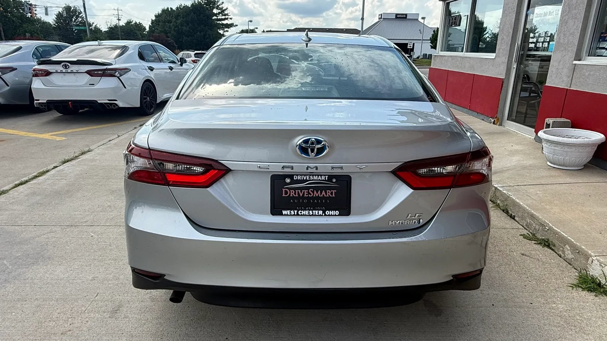 Used 2023 Toyota Camry LE FWD image 8