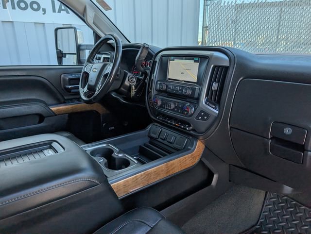 Used 2017 Chevrolet Silverado 3500 LTZ w/ Duramax Plus Package image 30