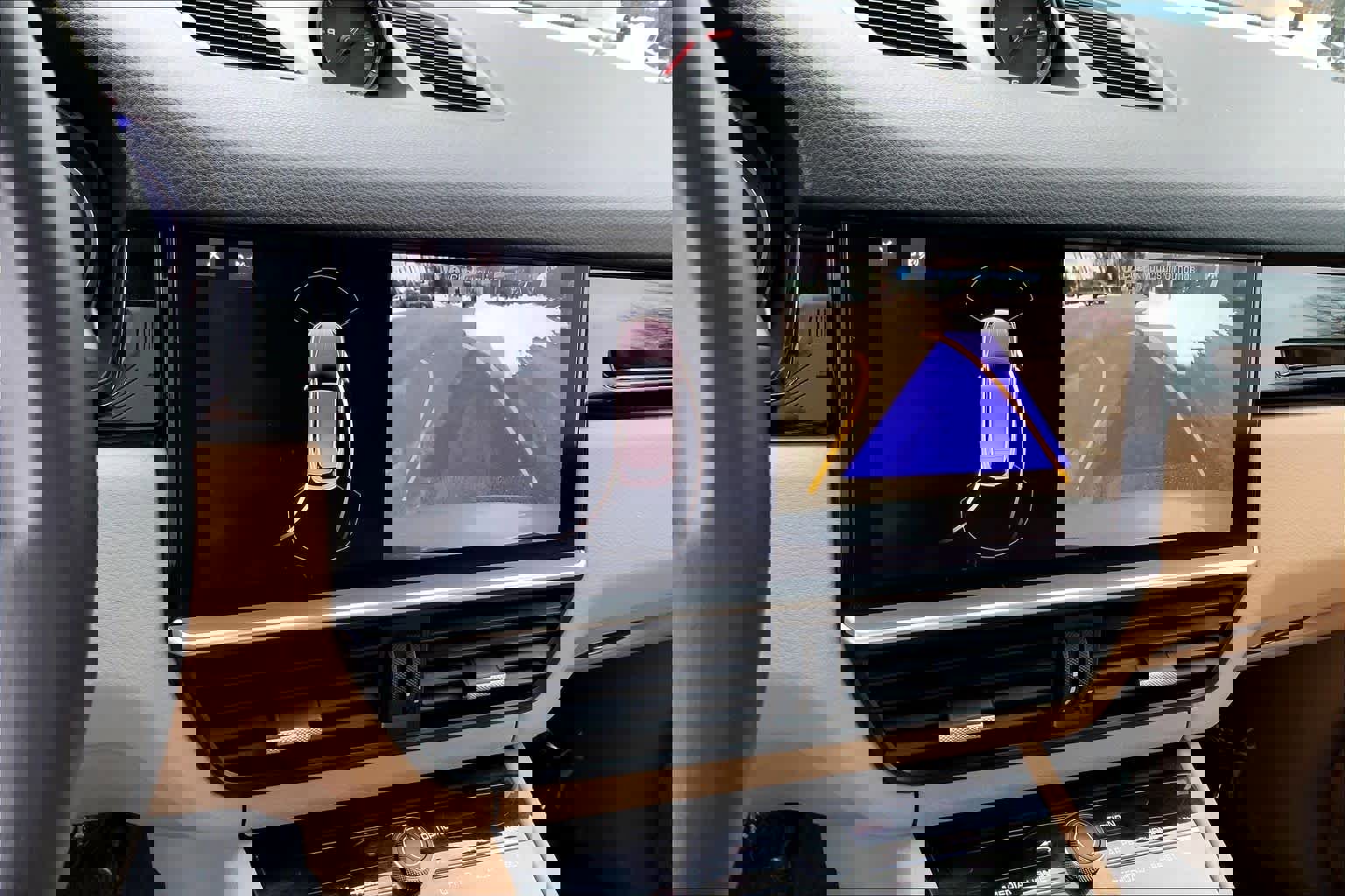 Used 2021 Porsche Cayenne image 26