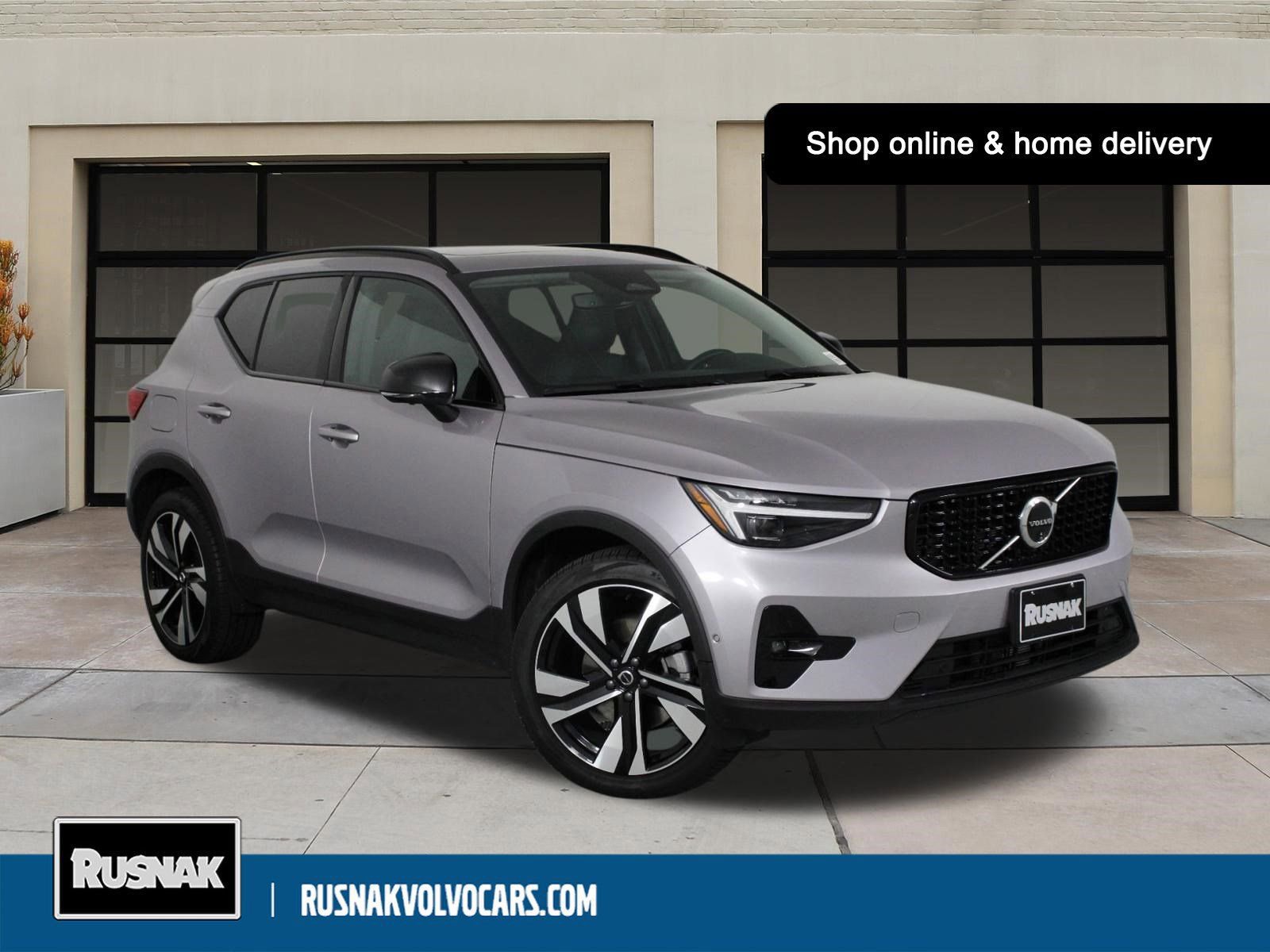 Used 2026 Volvo XC40 B5 Ultra w/ Climate Package