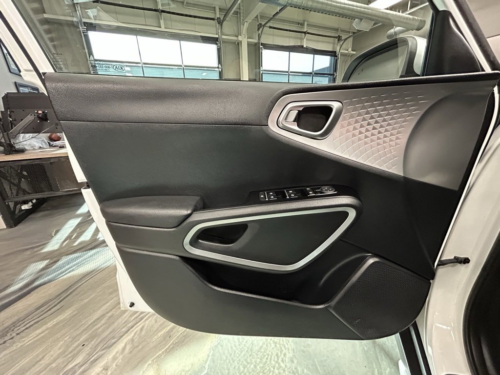 Used 2022 Kia Soul X-Line image 49