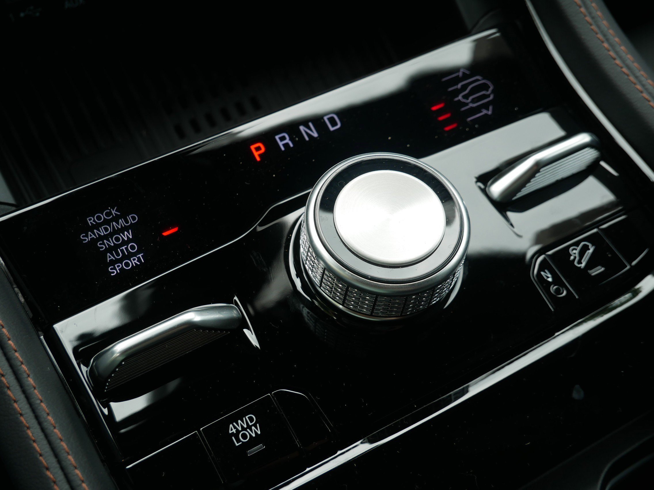 New 2026 Jeep Grand Cherokee Summit AWD/4WD image 19