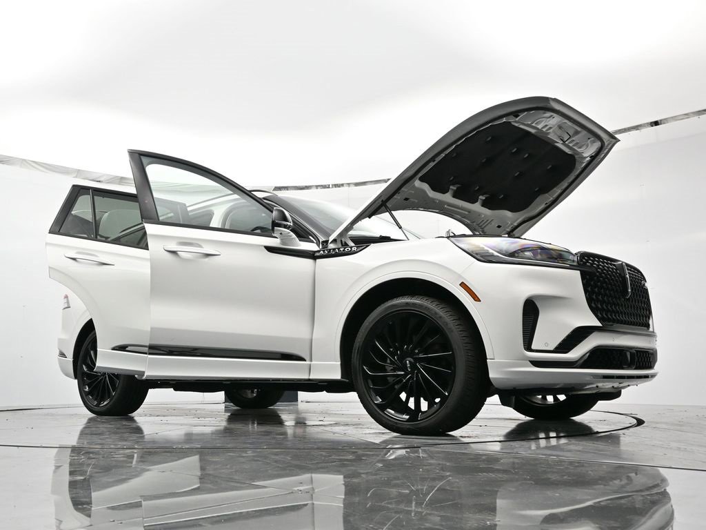 New 2025 Lincoln Aviator Reserve w/ Equipment Group 201A image 48