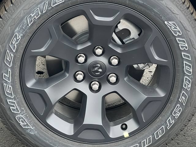 New 2027 RAM 1500 4x4 Crew Cab image 6