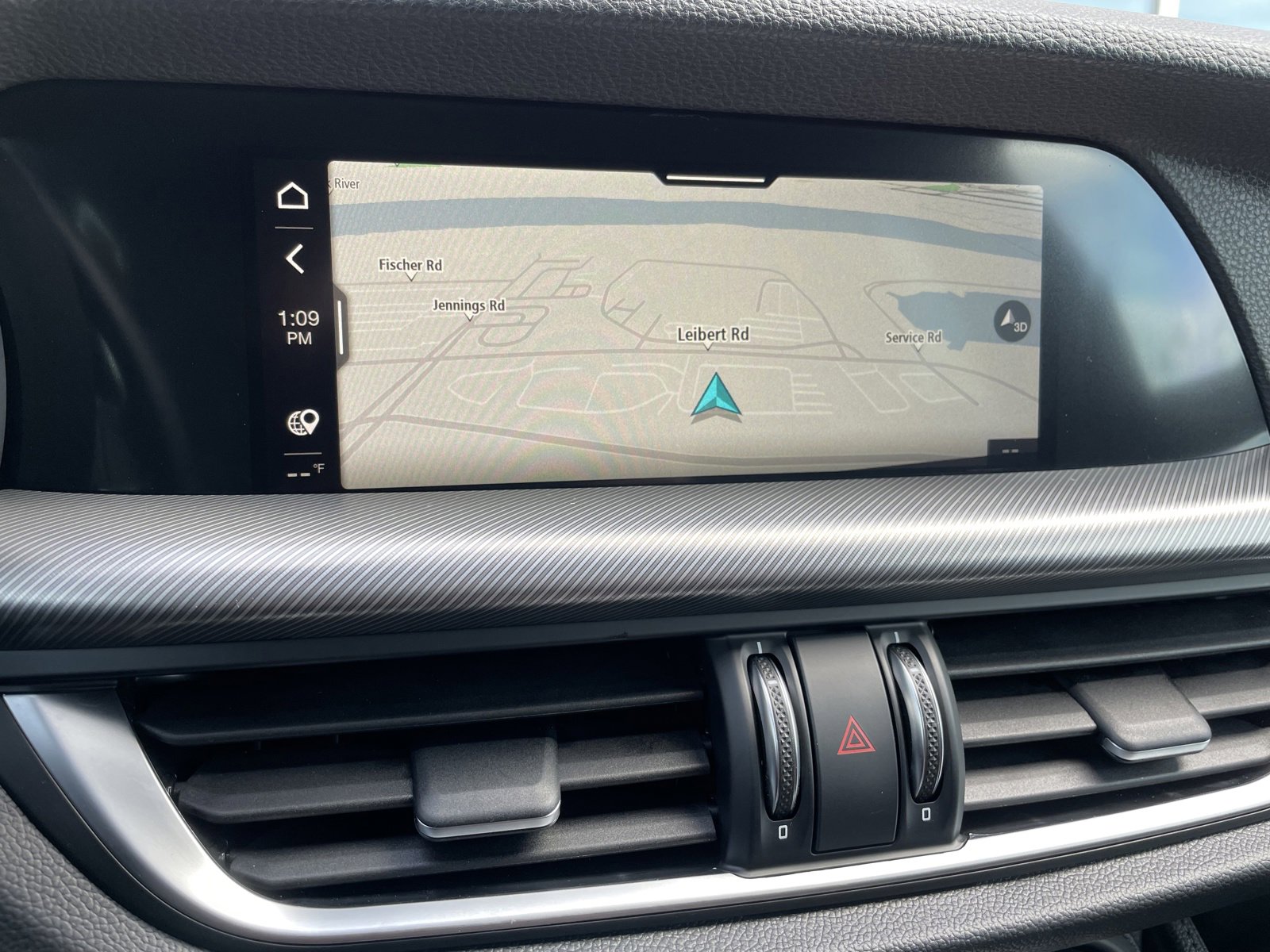 Used 2024 Alfa Romeo Stelvio Ti w/ Active Assist Plus Package image 21