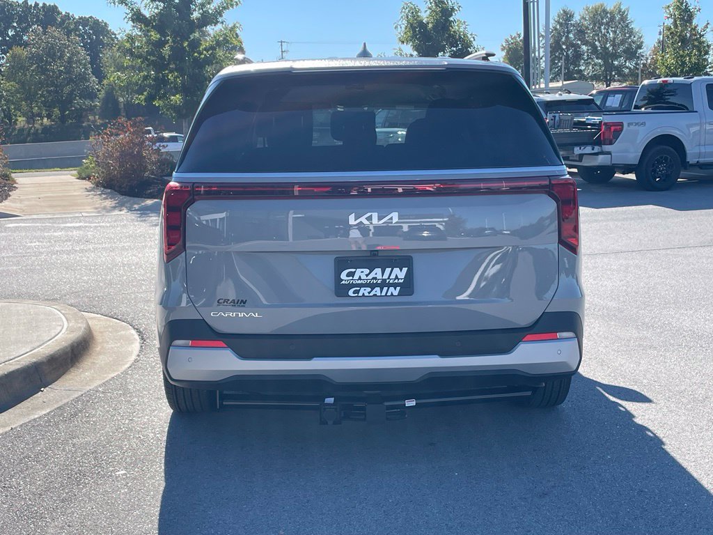 New 2027 Kia Carnival EX FWD image 6