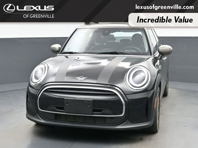 Used 2022 MINI Cooper 4-Door Hardtop image 3