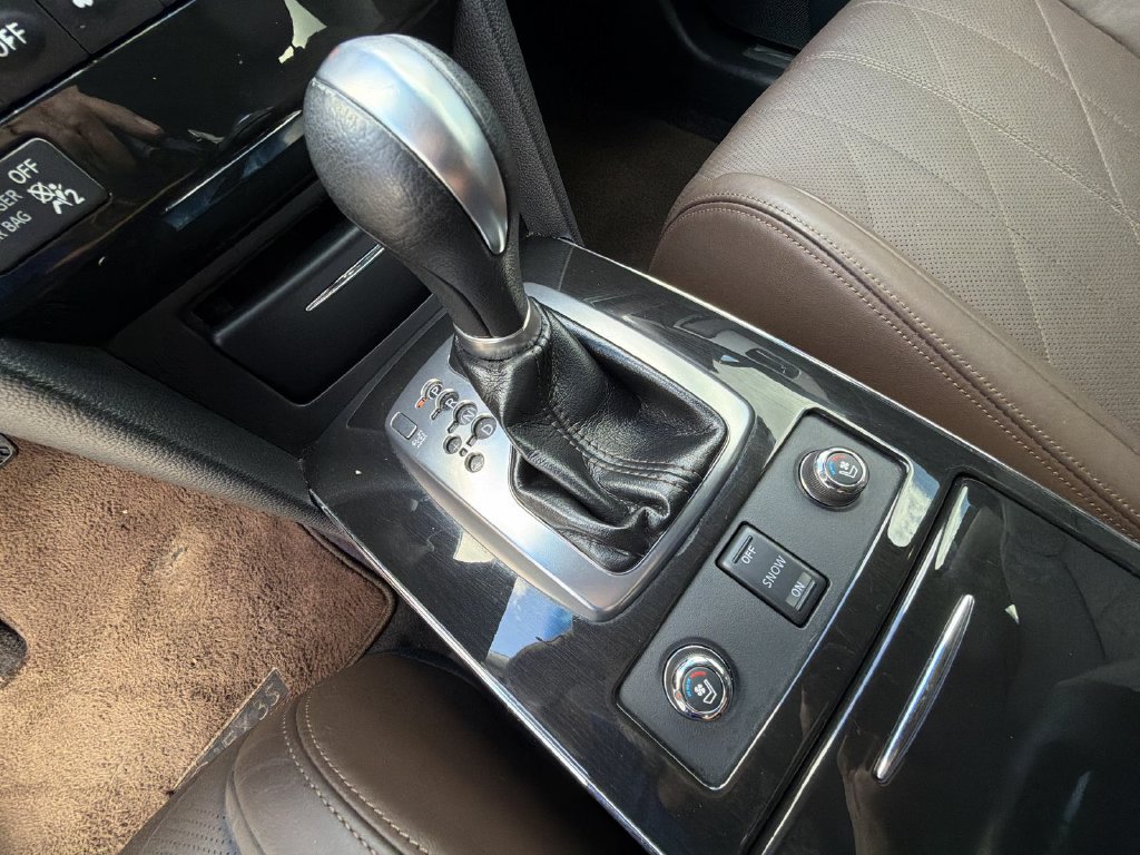 Used 2011 INFINITI FX35 AWD w/ Premium Pkg image 25
