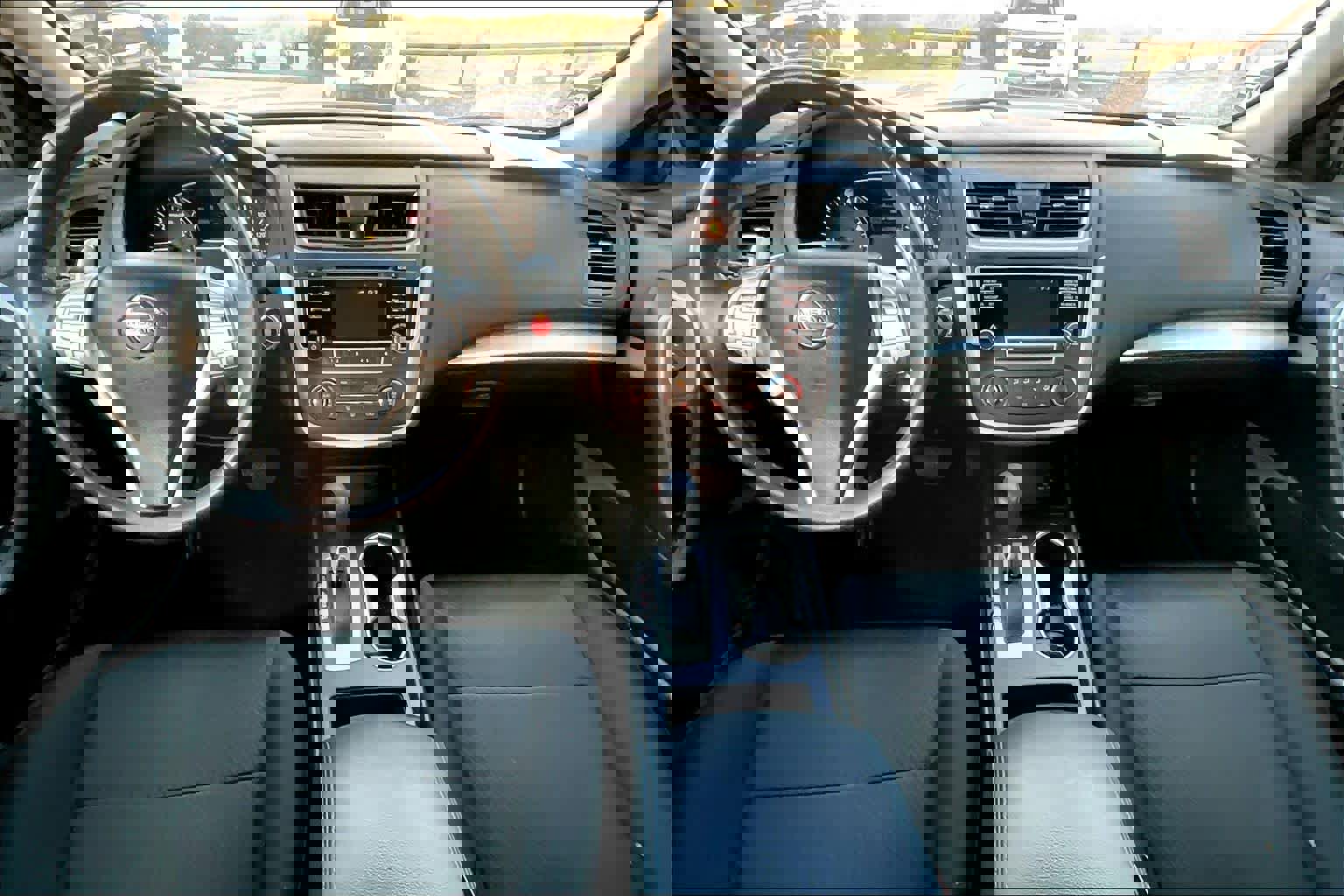 Used 2017 Nissan Altima 2.5 SR image 15