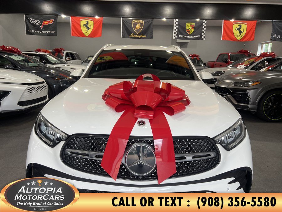 Used 2025 Mercedes-Benz GLC 350e 4MATIC w/ AMG Line image 8