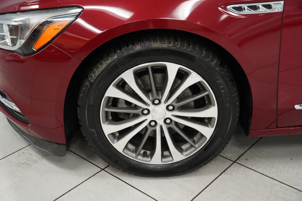 Used 2019 Buick LaCrosse Essence w/ Sun and Shade Package AWD/4WD image 18