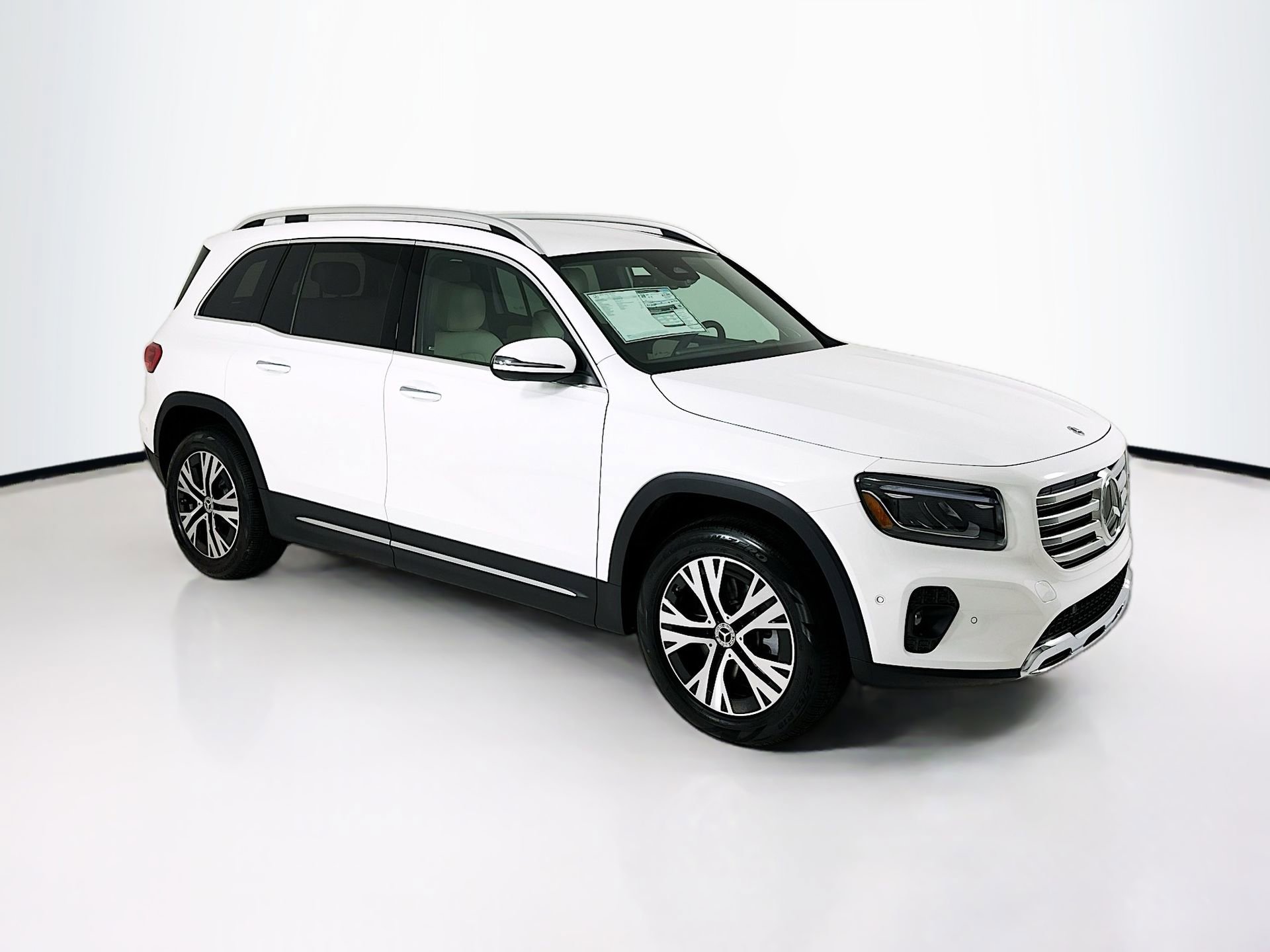 New 2026 Mercedes-Benz GLB 250 image 1