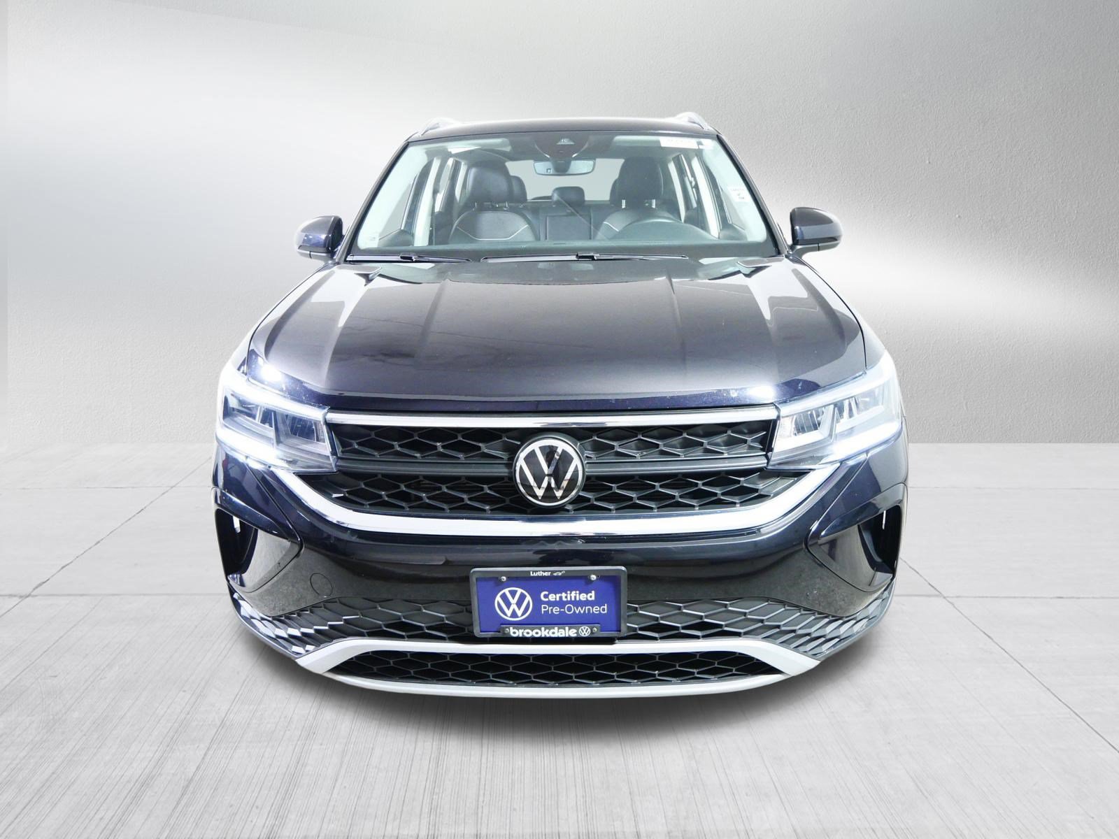 Certified 2023 Volkswagen Taos SE w/ Panoramic Sunroof Package video 2