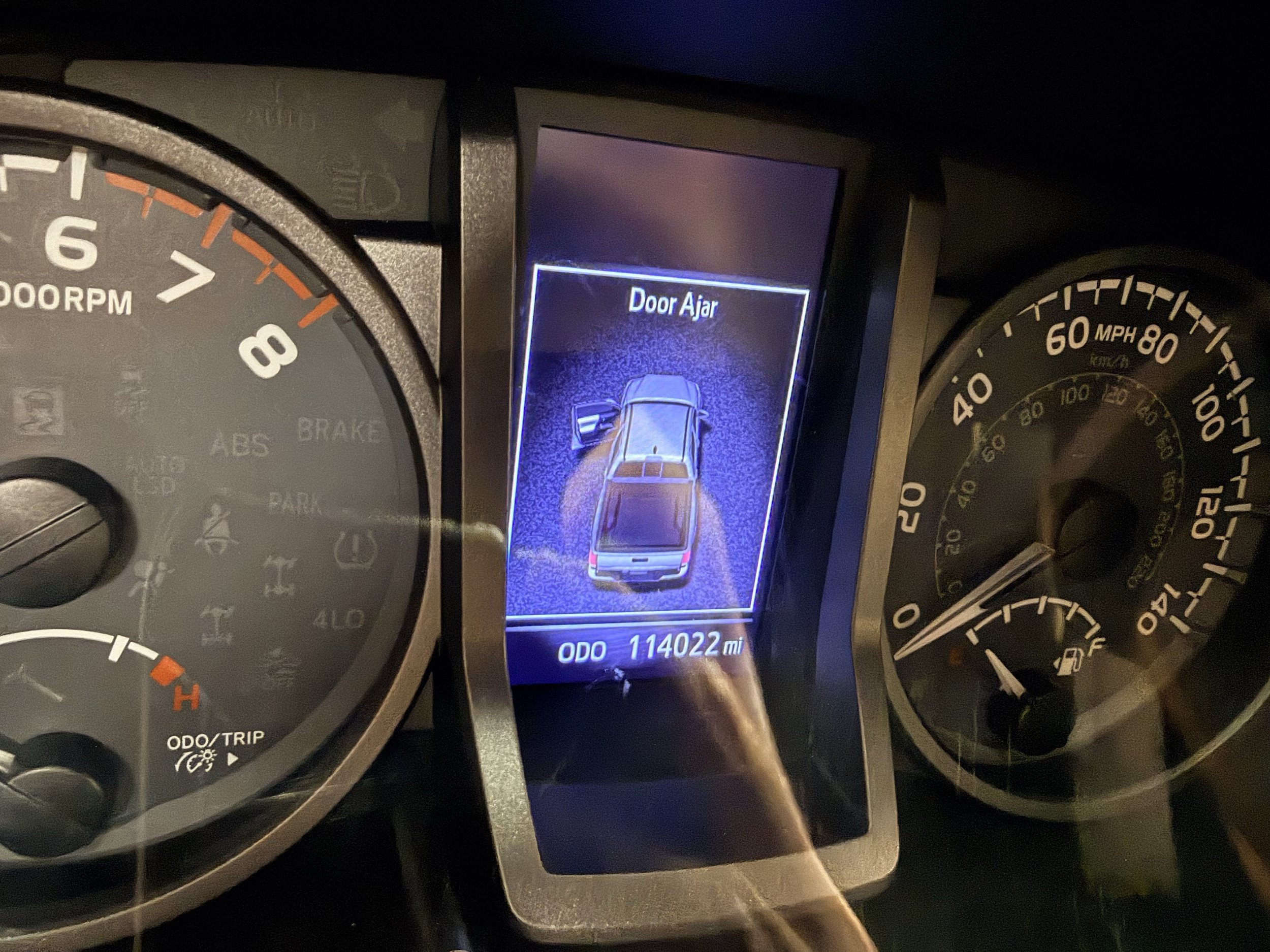 Used 2019 Toyota Tacoma TRD Sport w/ Technology Package AWD/4WD image 5